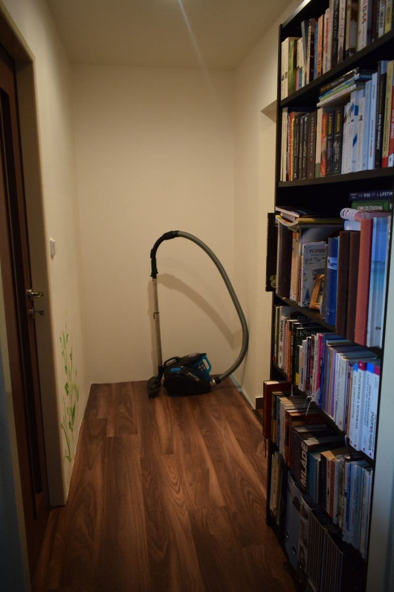 Prenájom bytu 2-izbový 42 m², Ve Lhotce, Praha, Praha Prenájom bytu 2-izbový 42 m², Ve Lhotce, Praha, Praha