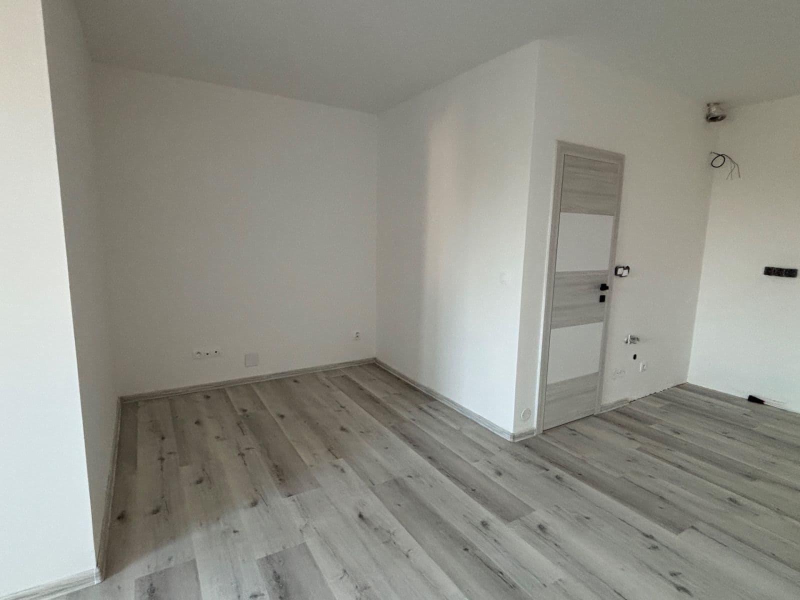 Prenájom bytu 1-izbový 38 m², Táborská, Brno, Jihomoravský kraj Prenájom bytu 1-izbový 38 m², Táborská, Brno, Jihomoravský kraj