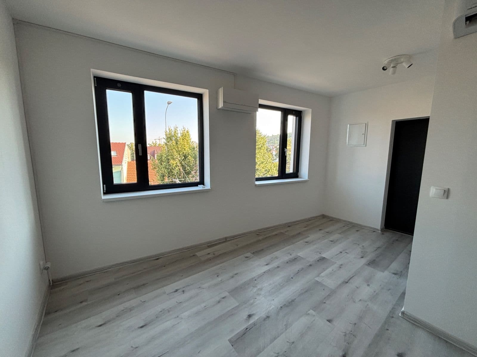 Prenájom bytu 1-izbový 38 m², Táborská, Brno, Jihomoravský kraj Prenájom bytu 1-izbový 38 m², Táborská, Brno, Jihomoravský kraj