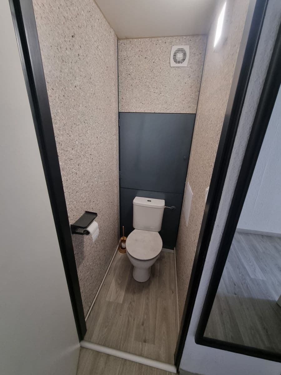 Prenájom bytu 3-izbový 63 m², Hněvkovského, Praha, Praha Prenájom bytu 3-izbový 63 m², Hněvkovského, Praha, Praha