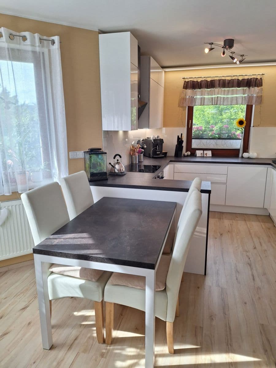Predaj domu 160 m², pozemok 559 m², Dolní Cerekev, Kraj Vysočina Predaj domu 160 m², pozemok 559 m², Dolní Cerekev, Kraj Vysočina