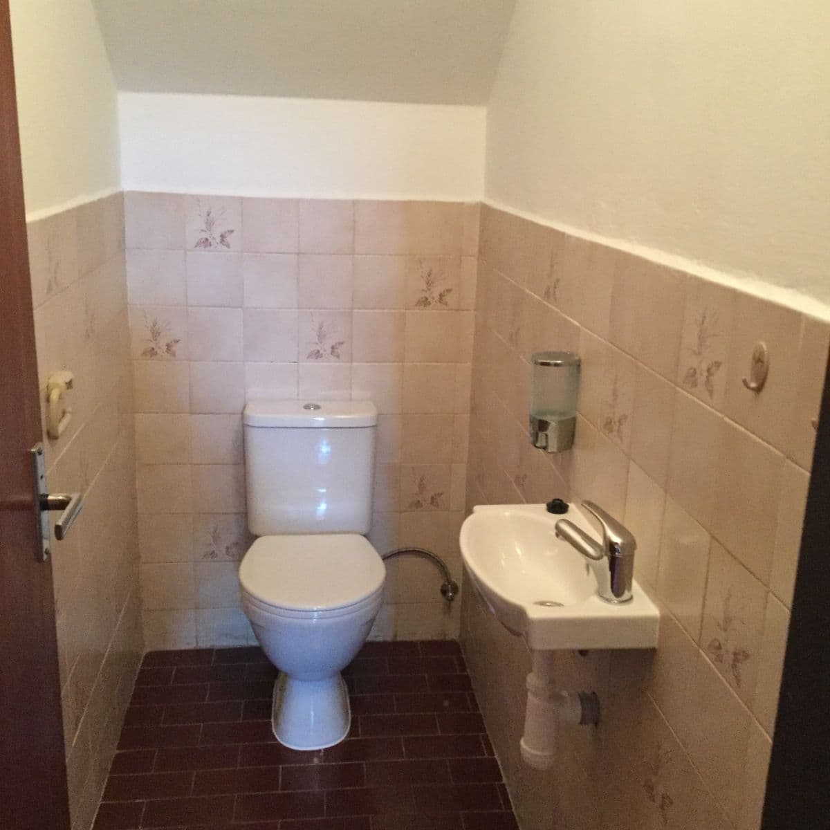 Prenájom domu 295 m², pozemok 425 m², Bosonožské náměstí, Brno, Jihomoravský kraj Prenájom domu 295 m², pozemok 425 m², Bosonožské náměstí, Brno, Jihomoravský kraj