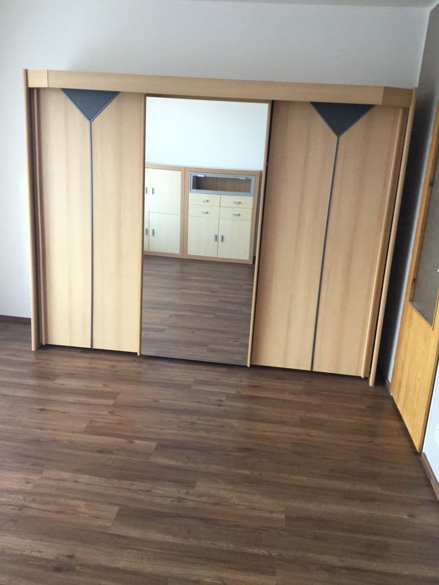 Prenájom domu 295 m², pozemok 425 m², Bosonožské náměstí, Brno, Jihomoravský kraj Prenájom domu 295 m², pozemok 425 m², Bosonožské náměstí, Brno, Jihomoravský kraj