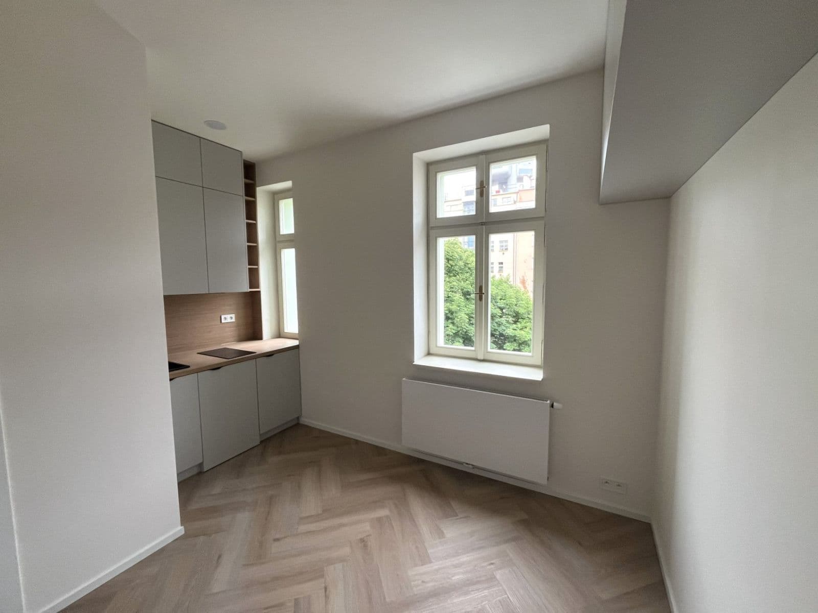 Prenájom bytu 1-izbový 18 m², Bořivojova, Praha, Praha Prenájom bytu 1-izbový 18 m², Bořivojova, Praha, Praha