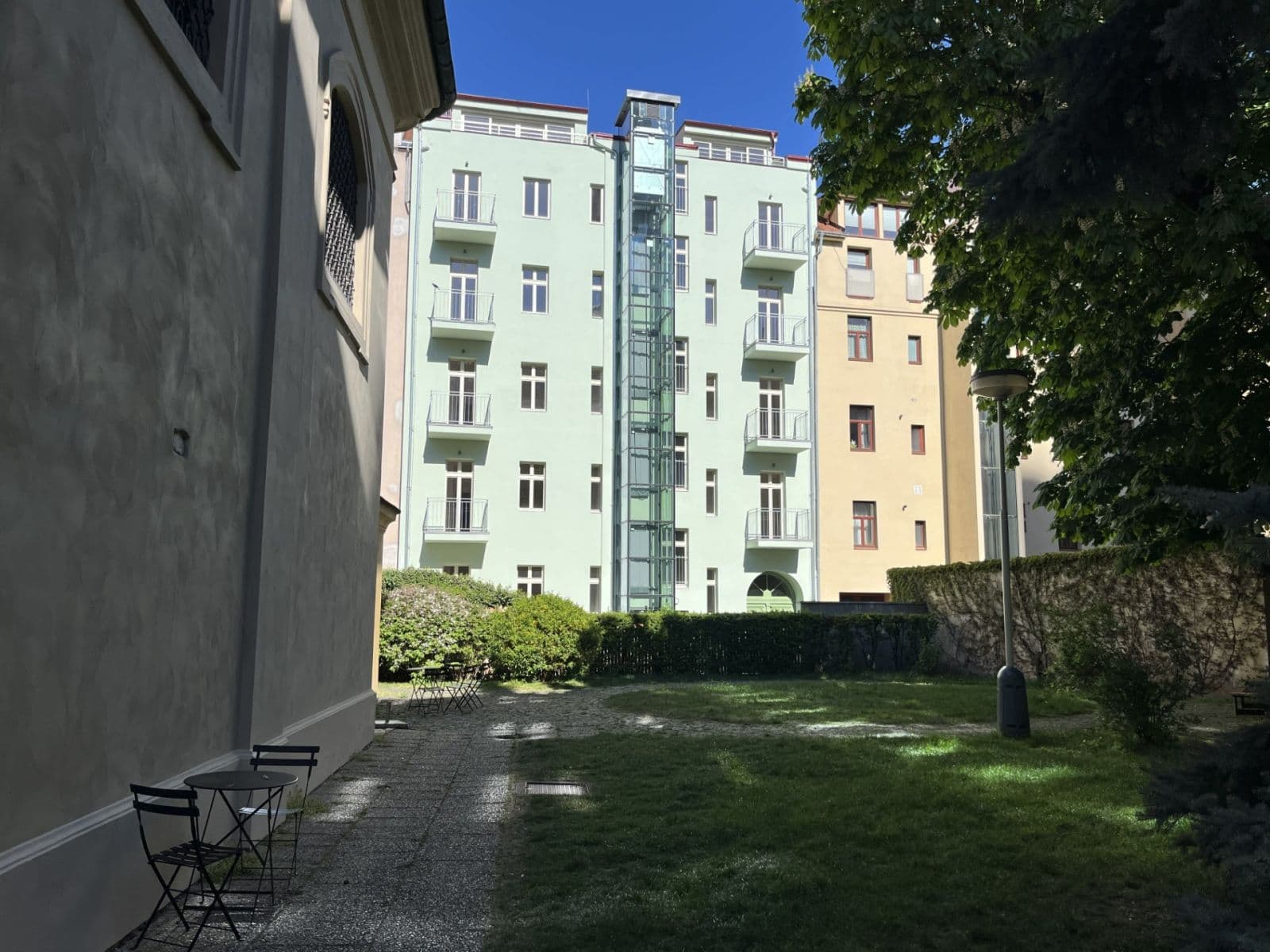 Prenájom bytu 1-izbový 18 m², Bořivojova, Praha, Praha Prenájom bytu 1-izbový 18 m², Bořivojova, Praha, Praha