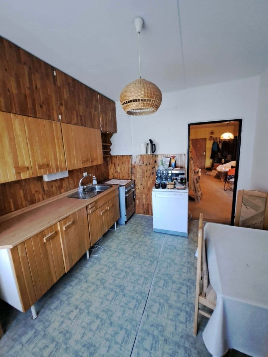 Prenájom bytu 3-izbový 96 m², Lipová alej, Písek, Jihočeský kraj Prenájom bytu 3-izbový 96 m², Lipová alej, Písek, Jihočeský kraj