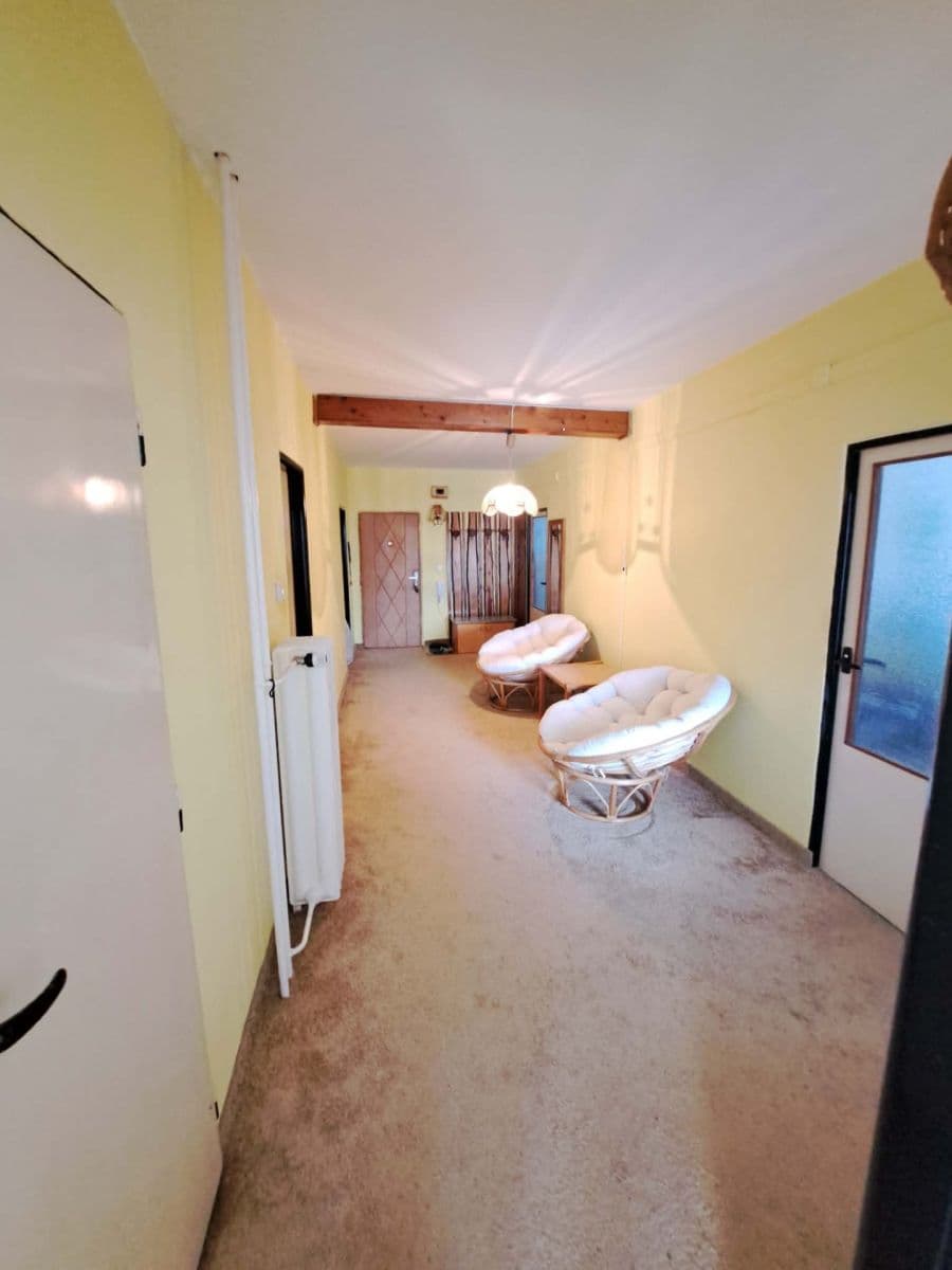 Prenájom bytu 3-izbový 96 m², Lipová alej, Písek, Jihočeský kraj Prenájom bytu 3-izbový 96 m², Lipová alej, Písek, Jihočeský kraj