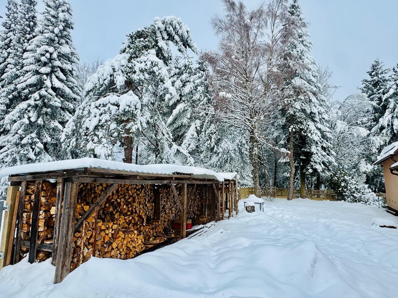 Prenájom domu 200 m², pozemok 1.000 m², Tři Sekery, Karlovarský kraj Prenájom domu 200 m², pozemok 1.000 m², Tři Sekery, Karlovarský kraj