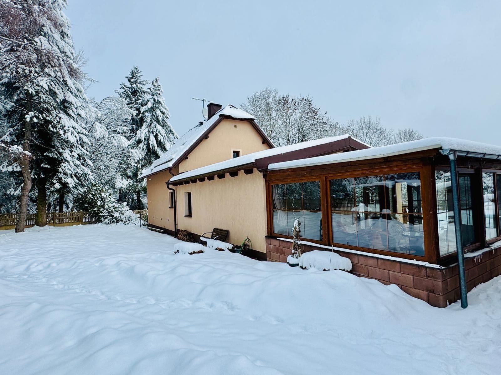 Prenájom domu 200 m², pozemok 1.000 m², Tři Sekery, Karlovarský kraj Prenájom domu 200 m², pozemok 1.000 m², Tři Sekery, Karlovarský kraj