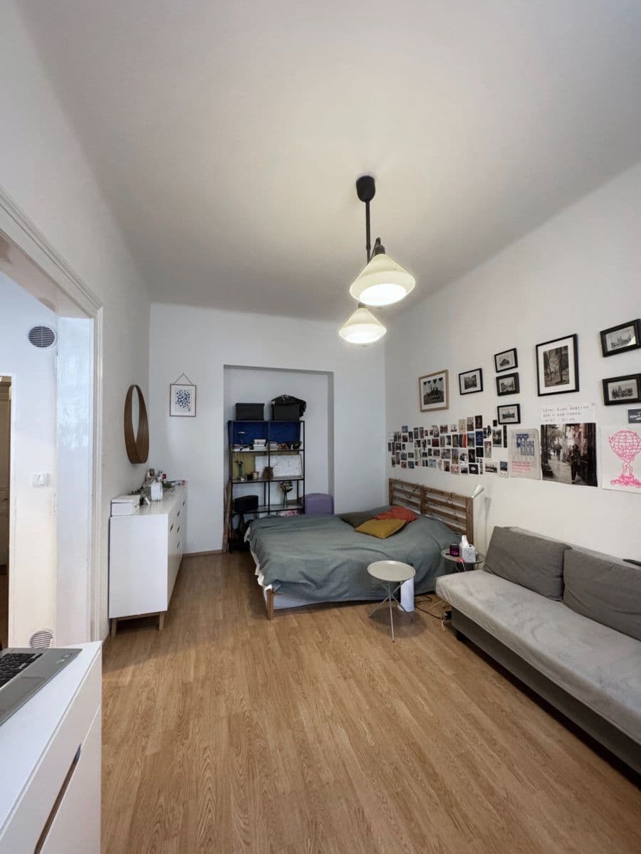 Prenájom bytu 1-izbový 34 m², Vrázova, Praha, Praha Prenájom bytu 1-izbový 34 m², Vrázova, Praha, Praha