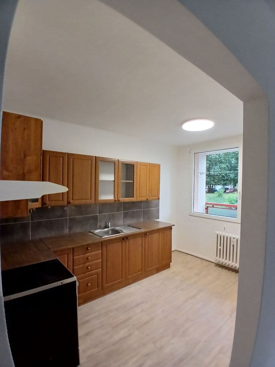 Prenájom bytu 3-izbový 55 m², K. H. Borovského, Most, Ústecký kraj Prenájom bytu 3-izbový 55 m², K. H. Borovského, Most, Ústecký kraj