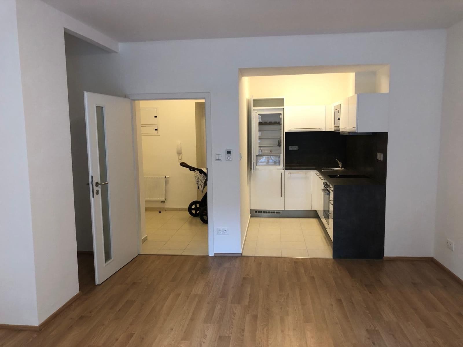 Prenájom bytu 1-izbový 37 m², Výstavní, Brno, Jihomoravský kraj Prenájom bytu 1-izbový 37 m², Výstavní, Brno, Jihomoravský kraj