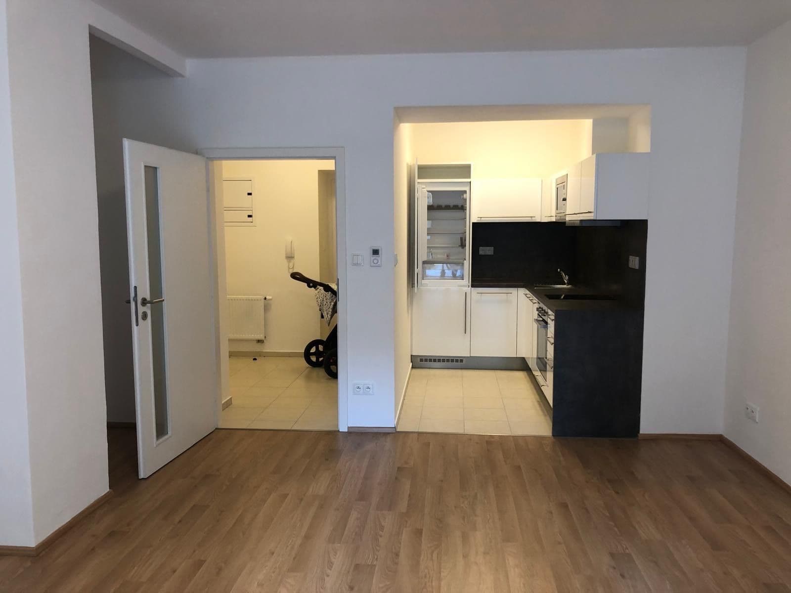 Prenájom bytu 1-izbový 37 m², Výstavní, Brno, Jihomoravský kraj Prenájom bytu 1-izbový 37 m², Výstavní, Brno, Jihomoravský kraj