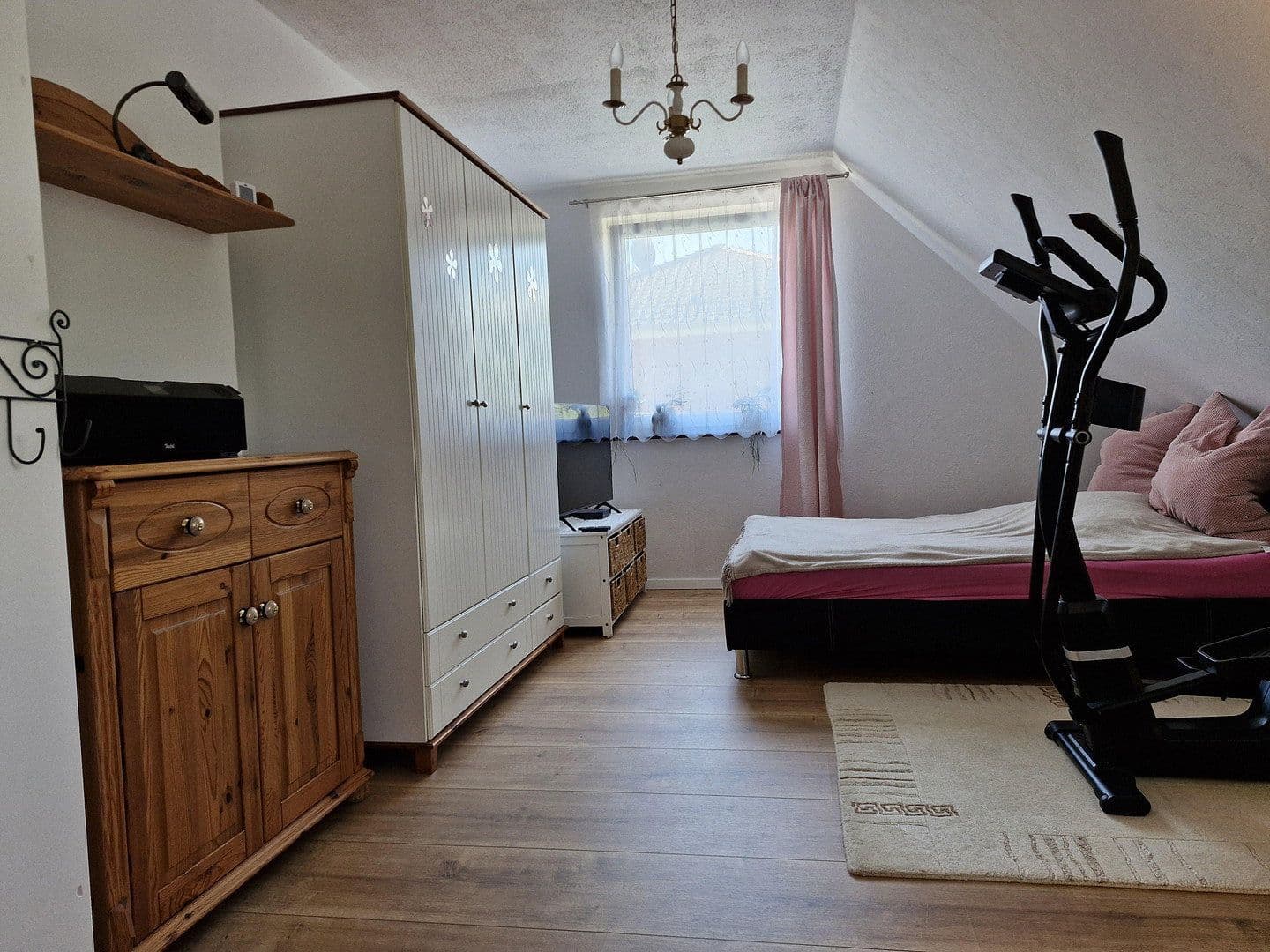 Predaj domu 156 m², pozemok 1.113 m², Fredersdorf-Vogelsdorf, Brandenbursko Predaj domu 156 m², pozemok 1.113 m², Fredersdorf-Vogelsdorf, Brandenbursko