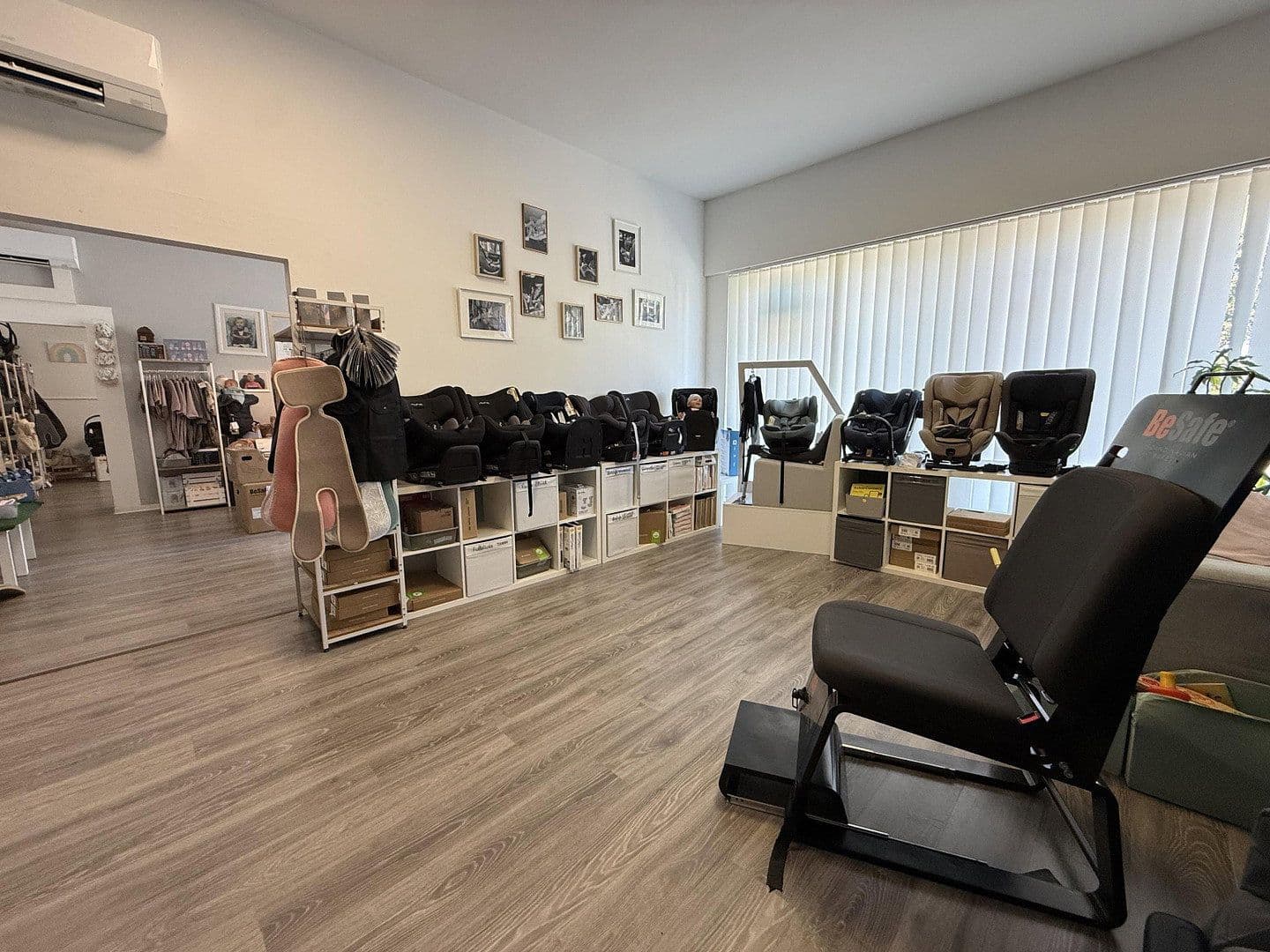 Prenájom kancelárie 150 m², Esslingerstr. 51, Altbach, Bádensko-Wurttembersko Prenájom kancelárie 150 m², Esslingerstr. 51, Altbach, Bádensko-Wurttembersko