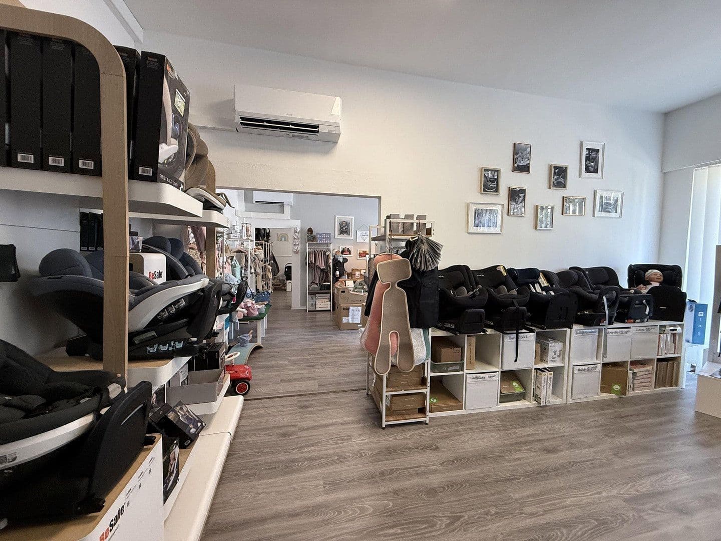 Prenájom kancelárie 150 m², Esslingerstr. 51, Altbach, Bádensko-Wurttembersko Prenájom kancelárie 150 m², Esslingerstr. 51, Altbach, Bádensko-Wurttembersko