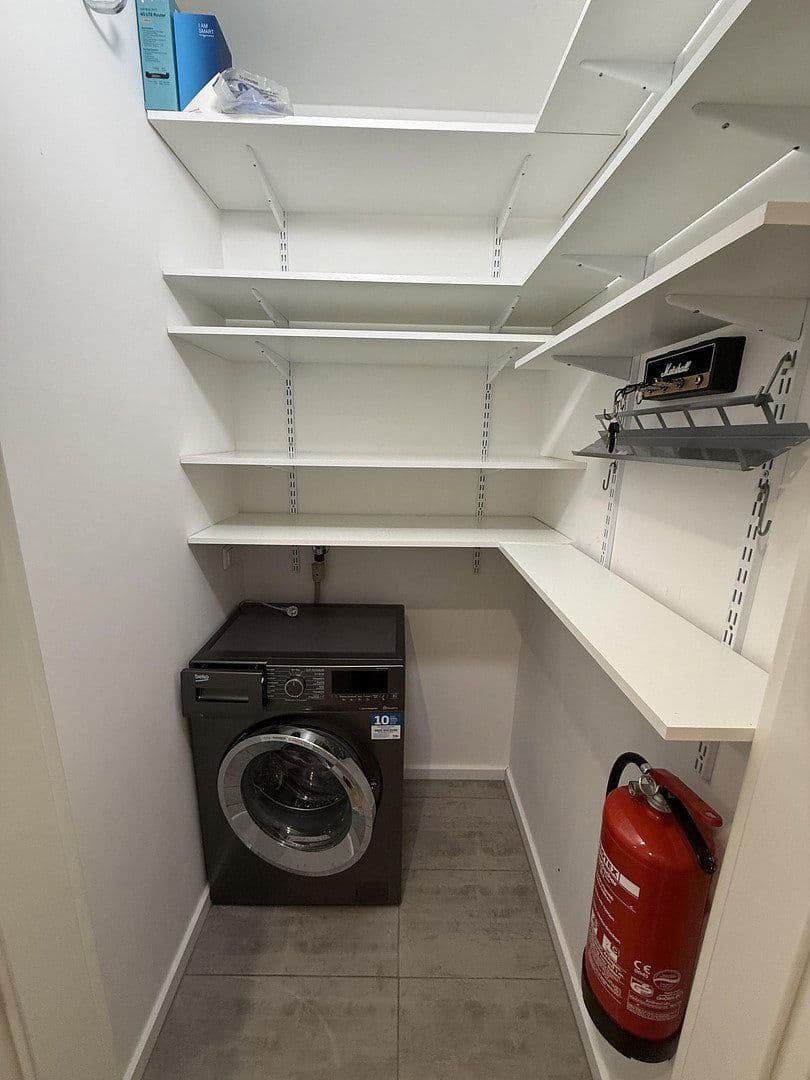 Predaj bytu 1-izbový 40 m², Frankfurt, Hesensko Predaj bytu 1-izbový 40 m², Frankfurt, Hesensko