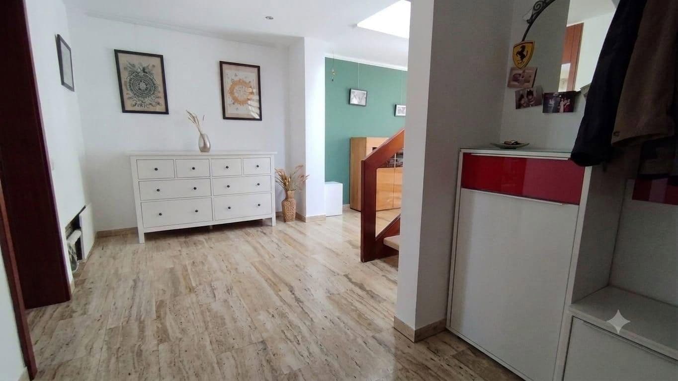 Predaj domu 355 m², pozemok 597 m², Lüdenscheid, Severné Porýnie - Westfálsko Predaj domu 355 m², pozemok 597 m², Lüdenscheid, Severné Porýnie - Westfálsko