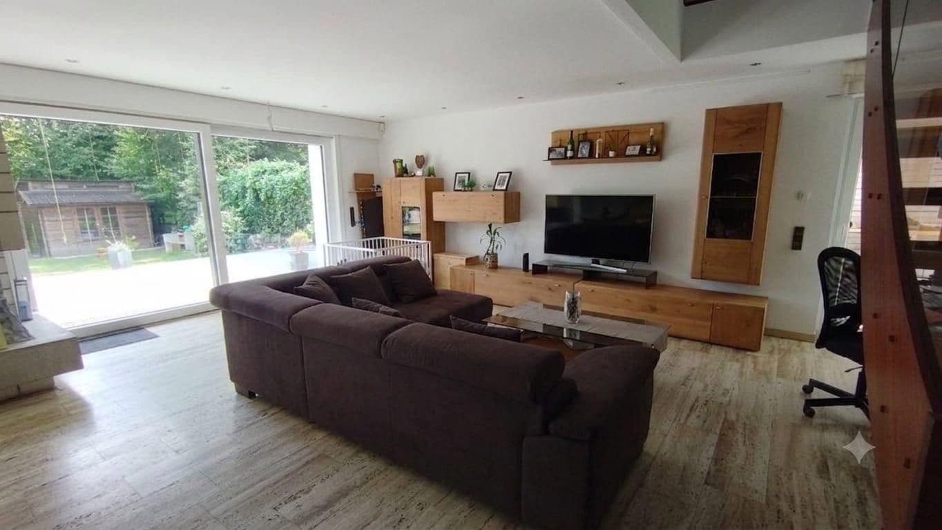 Predaj domu 355 m², pozemok 597 m², Lüdenscheid, Severné Porýnie - Westfálsko Predaj domu 355 m², pozemok 597 m², Lüdenscheid, Severné Porýnie - Westfálsko