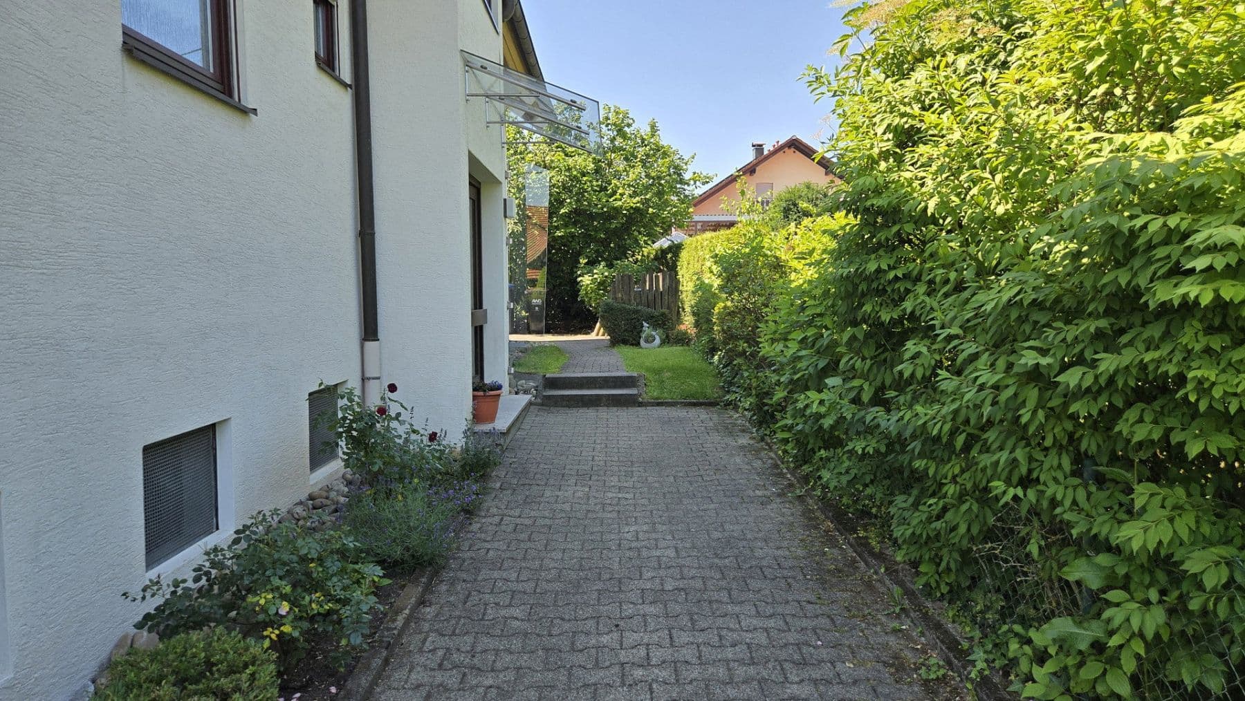 Prenájom bytu 3-izbový 85 m², Wüstenrot, Bádensko-Wurttembersko Prenájom bytu 3-izbový 85 m², Wüstenrot, Bádensko-Wurttembersko