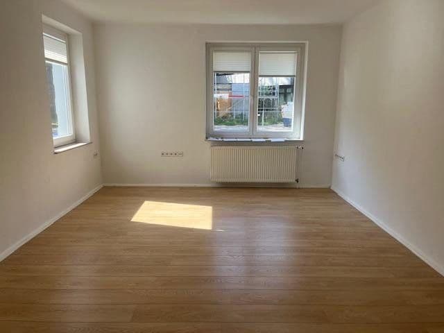 Prenájom bytu 4-izbový 100 m², Feuergraben 6, Hameln, Dolné Sasko Prenájom bytu 4-izbový 100 m², Feuergraben 6, Hameln, Dolné Sasko