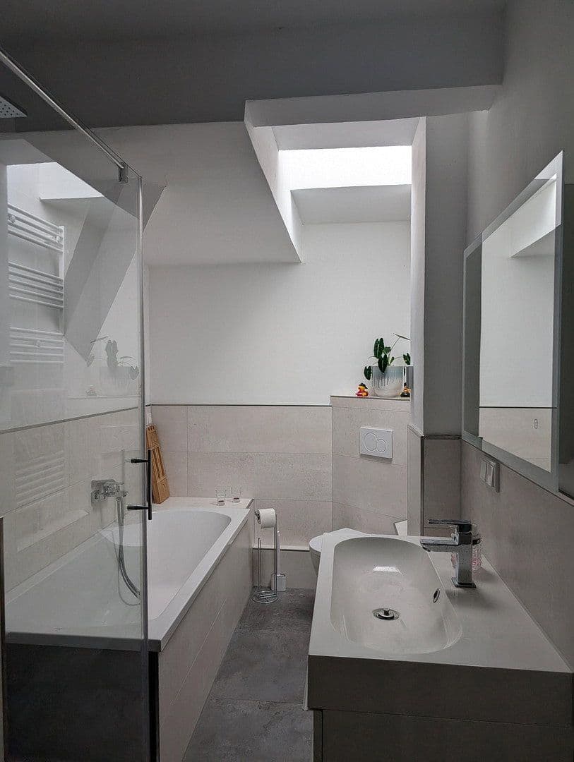 Predaj bytu 3-izbový 98 m², Bremerhaven, Brémy Predaj bytu 3-izbový 98 m², Bremerhaven, Brémy