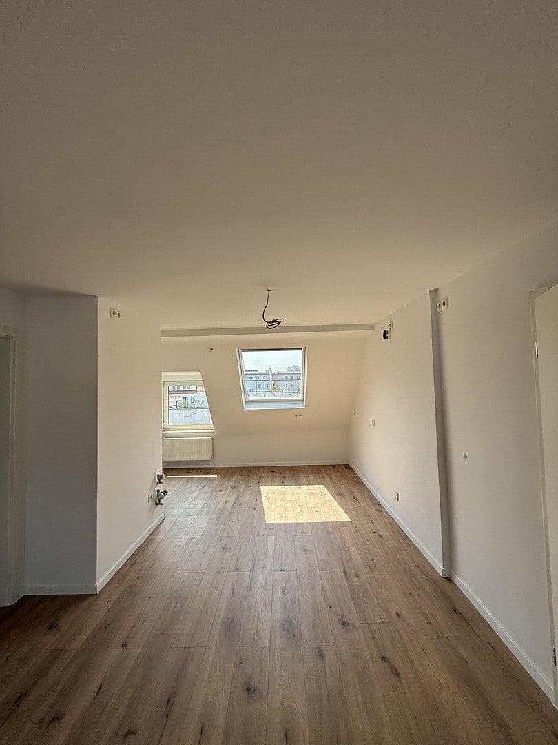 Prenájom bytu 5-izbový 147 m², Hermannstraße, Lauf an der Pegnitz, Bavorsko Prenájom bytu 5-izbový 147 m², Hermannstraße, Lauf an der Pegnitz, Bavorsko