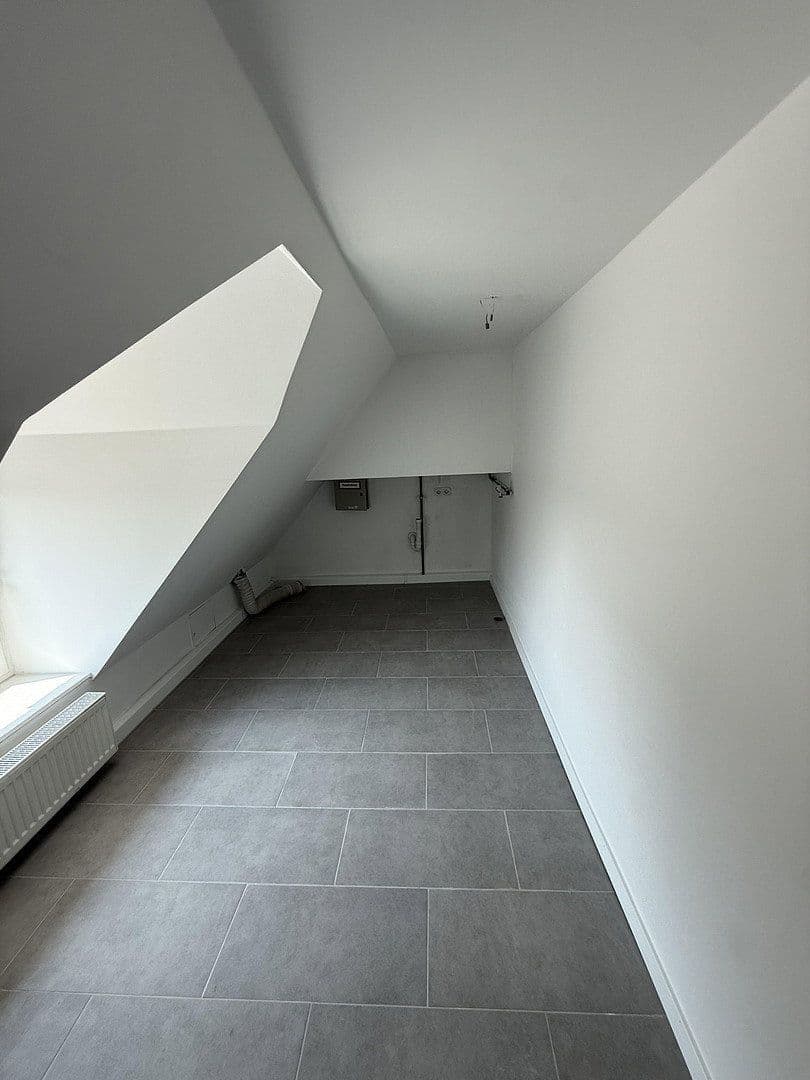 Prenájom bytu 5-izbový 147 m², Hermannstraße, Lauf an der Pegnitz, Bavorsko Prenájom bytu 5-izbový 147 m², Hermannstraße, Lauf an der Pegnitz, Bavorsko