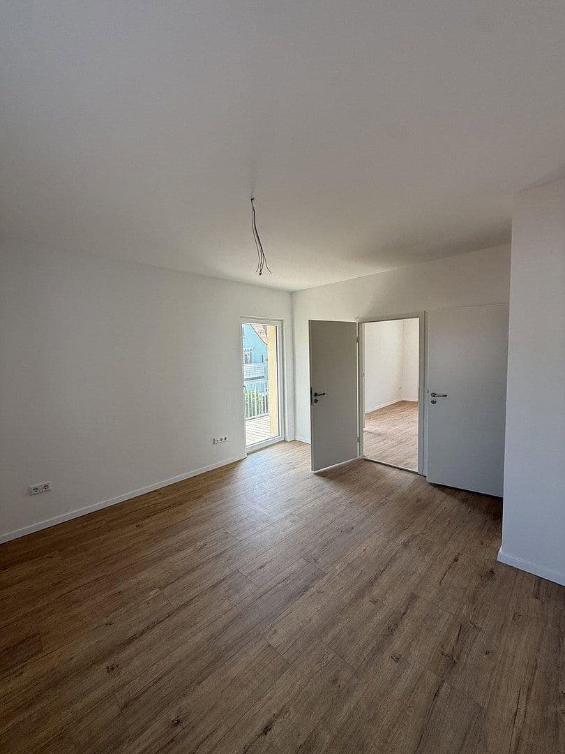 Prenájom bytu 3-izbový 89 m², Hermannstraße, Lauf an der Pegnitz, Bavorsko Prenájom bytu 3-izbový 89 m², Hermannstraße, Lauf an der Pegnitz, Bavorsko