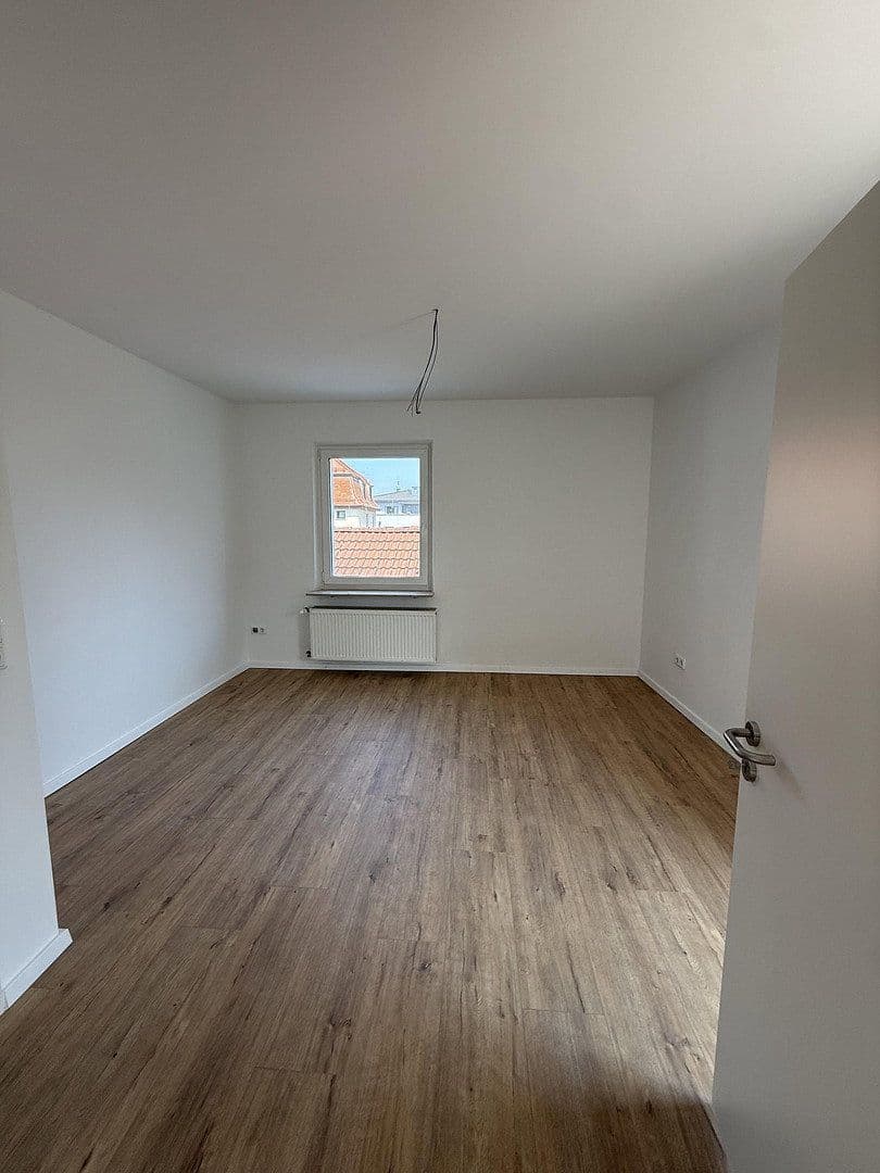 Prenájom bytu 3-izbový 89 m², Hermannstraße, Lauf an der Pegnitz, Bavorsko Prenájom bytu 3-izbový 89 m², Hermannstraße, Lauf an der Pegnitz, Bavorsko