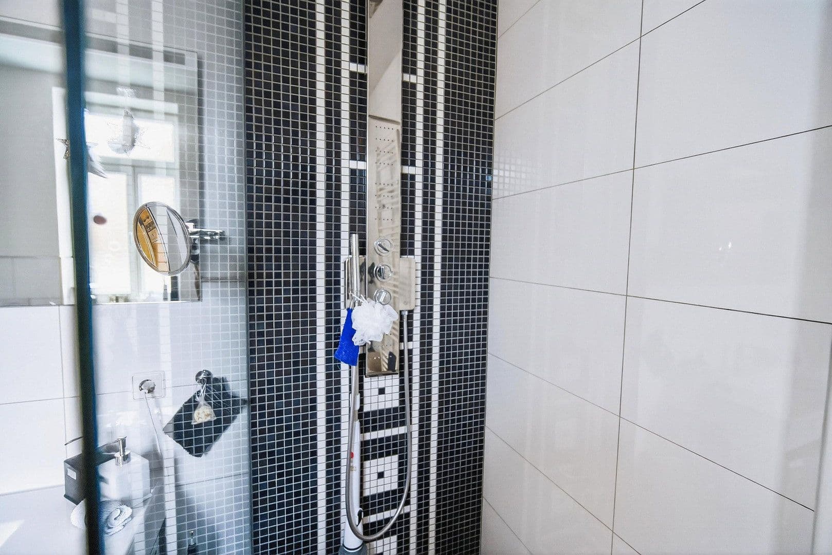 Predaj bytu 4-izbový 114 m², Esslingen am Neckar, Bádensko-Wurttembersko Predaj bytu 4-izbový 114 m², Esslingen am Neckar, Bádensko-Wurttembersko
