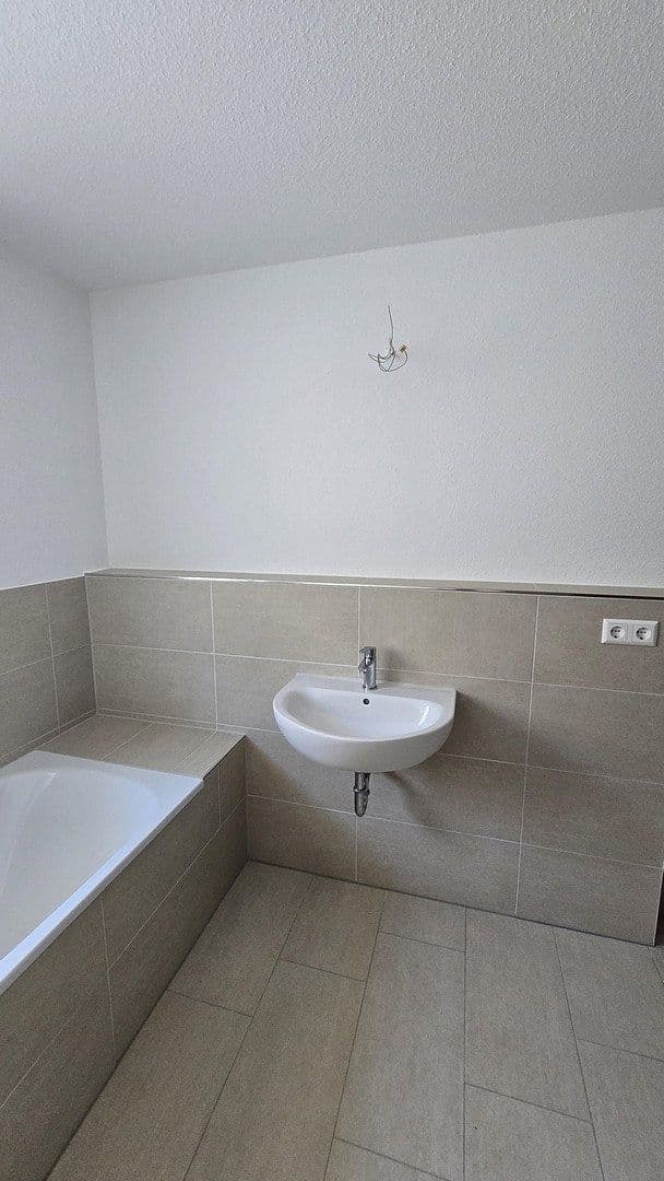 Prenájom domu 125 m², pozemok 168 m², Herbolzheimer Straße 26f, Herbolzheim, Bádensko-Wurttembersko Prenájom domu 125 m², pozemok 168 m², Herbolzheimer Straße 26f, Herbolzheim, Bádensko-Wurttembersko
