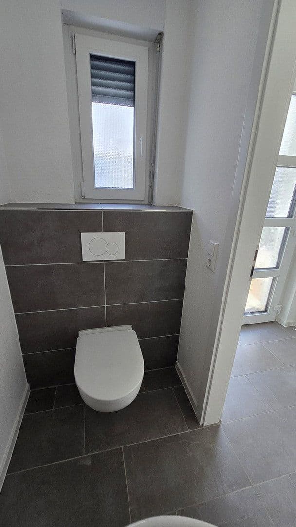 Prenájom domu 125 m², pozemok 168 m², Herbolzheimer Straße 26f, Herbolzheim, Bádensko-Wurttembersko Prenájom domu 125 m², pozemok 168 m², Herbolzheimer Straße 26f, Herbolzheim, Bádensko-Wurttembersko