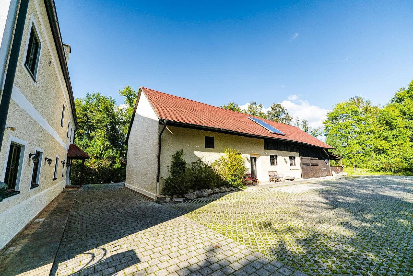 Predaj domu 480 m², pozemok 6.939 m², Egenhofen, Bavorsko Predaj domu 480 m², pozemok 6.939 m², Egenhofen, Bavorsko