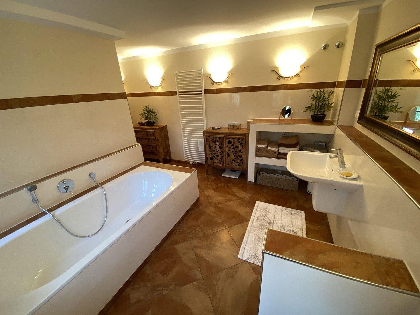 Predaj domu 480 m², pozemok 6.939 m², Egenhofen, Bavorsko Predaj domu 480 m², pozemok 6.939 m², Egenhofen, Bavorsko