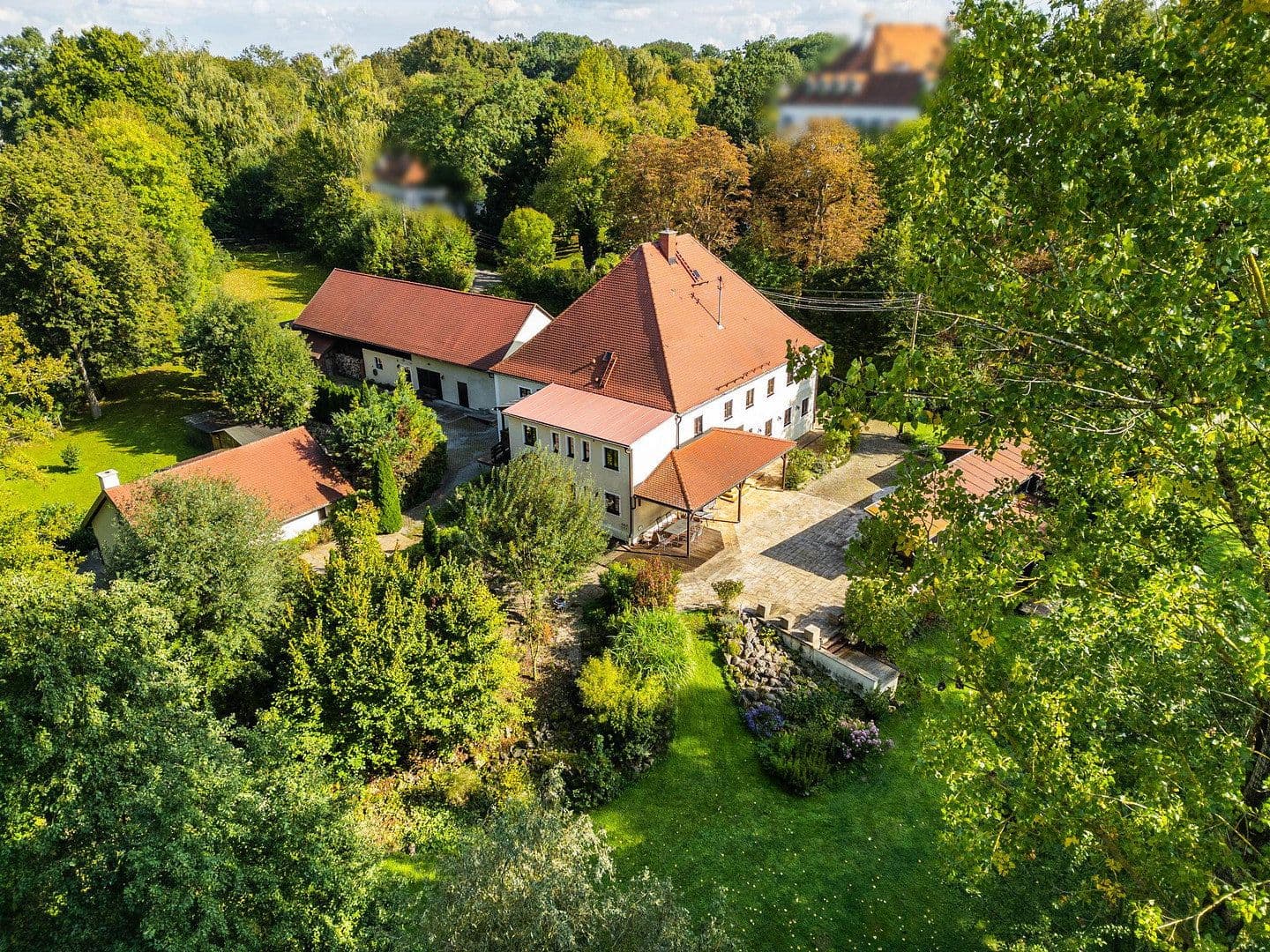 Predaj domu 480 m², pozemok 6.939 m², Egenhofen, Bavorsko Predaj domu 480 m², pozemok 6.939 m², Egenhofen, Bavorsko