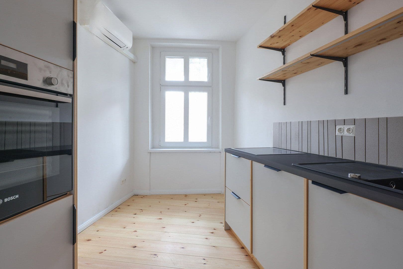 Prenájom bytu 2-izbový 68 m², Holländerstraße 24, Berlin, Berlín Prenájom bytu 2-izbový 68 m², Holländerstraße 24, Berlin, Berlín