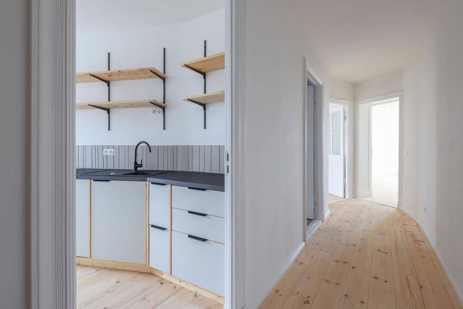 Prenájom bytu 2-izbový 68 m², Holländerstraße 24, Berlin, Berlín Prenájom bytu 2-izbový 68 m², Holländerstraße 24, Berlin, Berlín