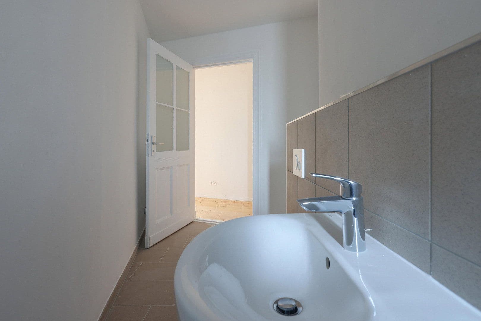 Prenájom bytu 2-izbový 68 m², Holländerstraße 24, Berlin, Berlín Prenájom bytu 2-izbový 68 m², Holländerstraße 24, Berlin, Berlín
