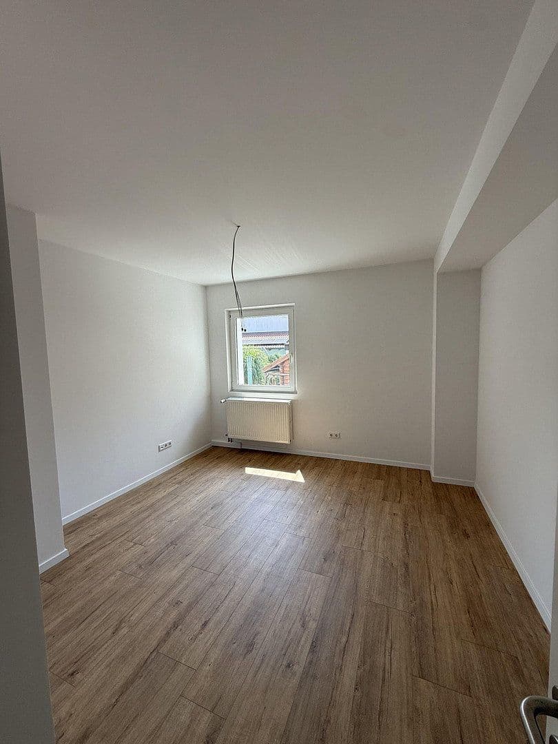 Prenájom bytu 3-izbový 88 m², Hermannstraße, Lauf an der Pegnitz, Bavorsko Prenájom bytu 3-izbový 88 m², Hermannstraße, Lauf an der Pegnitz, Bavorsko