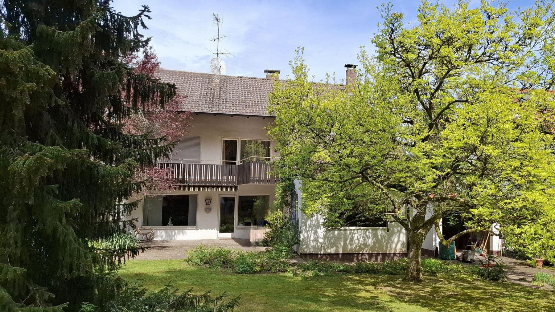 Predaj domu 160 m², pozemok 997 m², Spardorf, Bavorsko Predaj domu 160 m², pozemok 997 m², Spardorf, Bavorsko