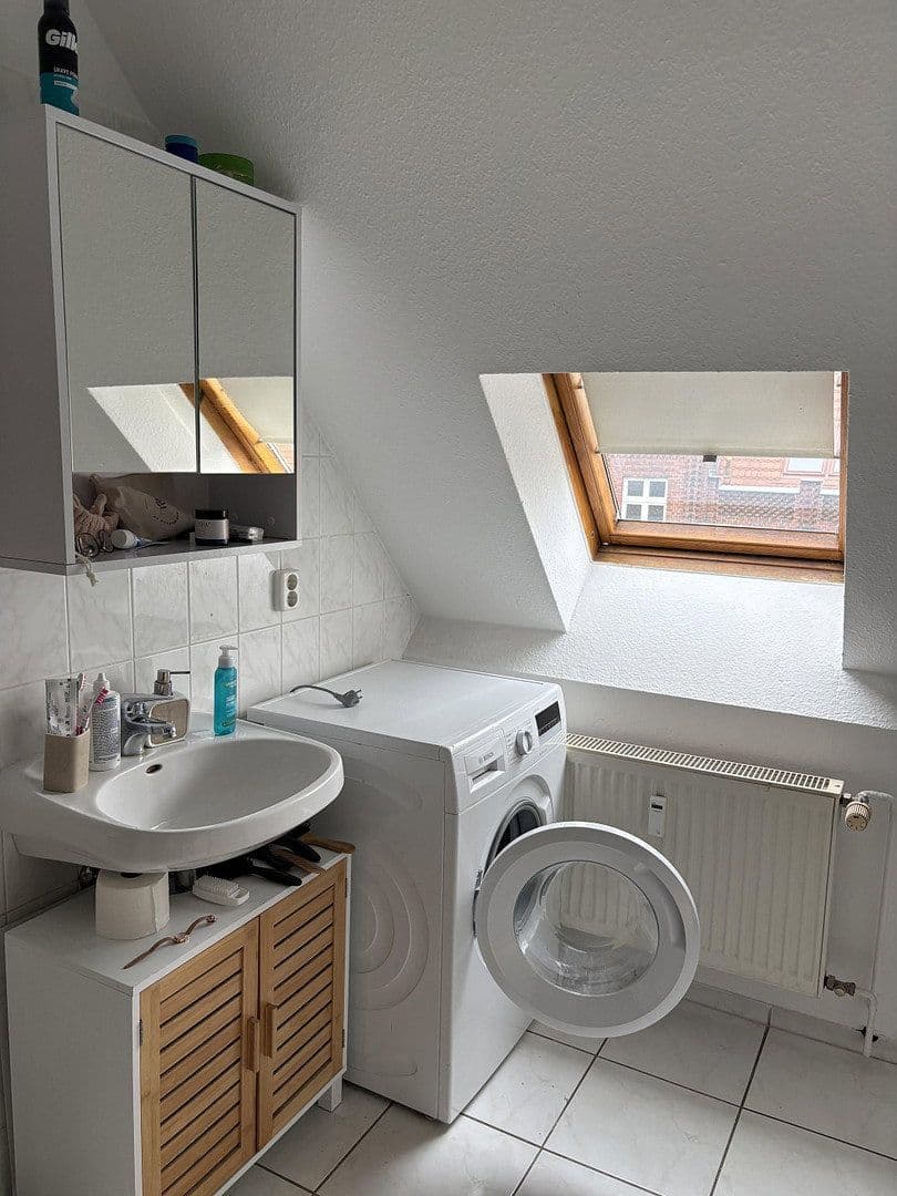 Prenájom bytu 2-izbový 74 m², Fennstr. 26, Berlin, Berlín Prenájom bytu 2-izbový 74 m², Fennstr. 26, Berlin, Berlín