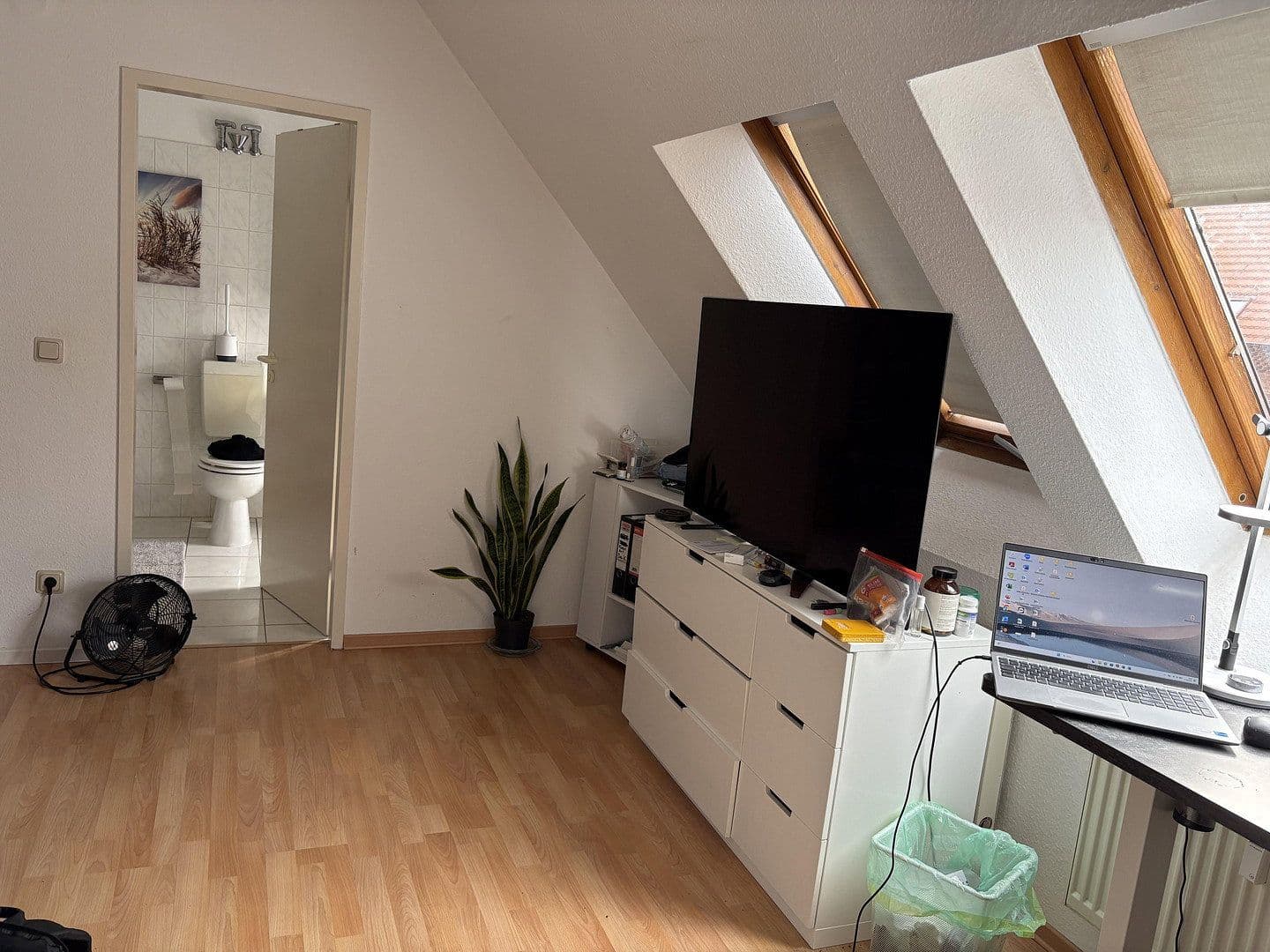 Prenájom bytu 2-izbový 74 m², Fennstr. 26, Berlin, Berlín Prenájom bytu 2-izbový 74 m², Fennstr. 26, Berlin, Berlín