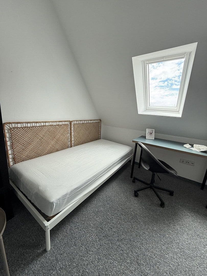 Prenájom bytu 1-izbový 35 m², Goethestraße, Erlangen, Bavorsko Prenájom bytu 1-izbový 35 m², Goethestraße, Erlangen, Bavorsko