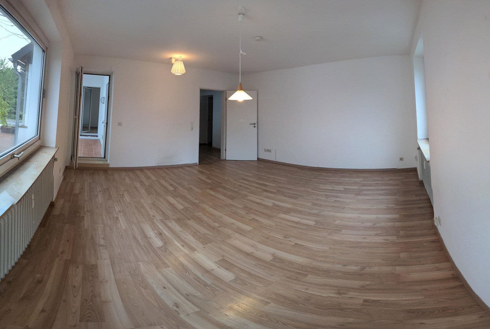Prenájom bytu 2-izbový 70 m², Oldenburg, Dolné Sasko Prenájom bytu 2-izbový 70 m², Oldenburg, Dolné Sasko