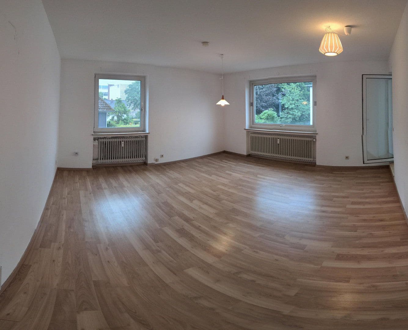 Prenájom bytu 2-izbový 70 m², Oldenburg, Dolné Sasko Prenájom bytu 2-izbový 70 m², Oldenburg, Dolné Sasko