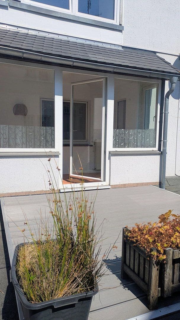 Prenájom bytu 2-izbový 70 m², Oldenburg, Dolné Sasko Prenájom bytu 2-izbový 70 m², Oldenburg, Dolné Sasko