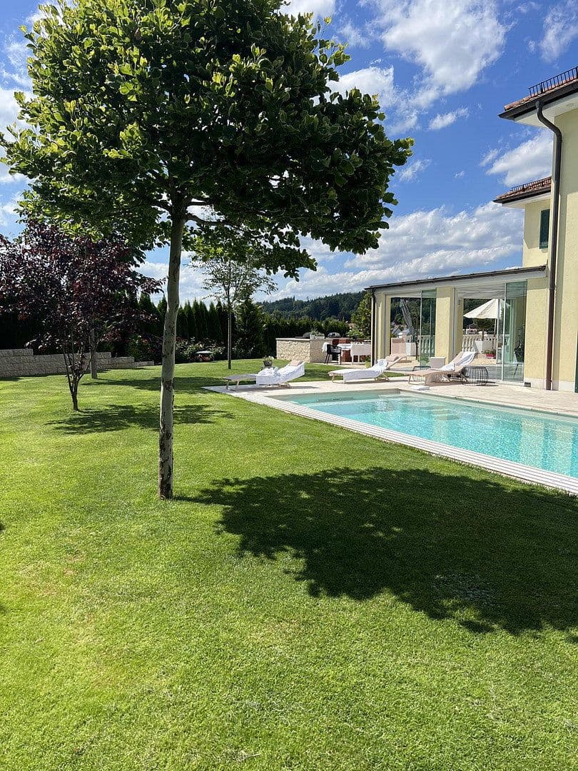 Predaj domu 425 m², pozemok 869 m², Diedorf, Bavorsko Predaj domu 425 m², pozemok 869 m², Diedorf, Bavorsko