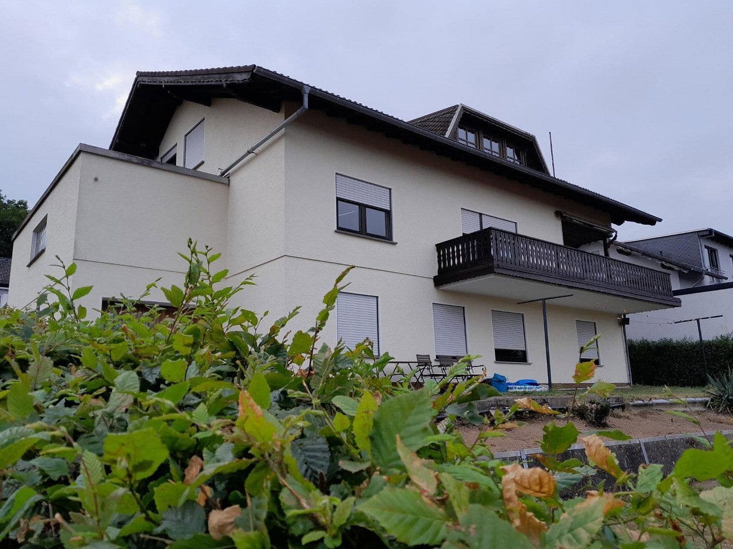 Predaj domu 240 m², pozemok 667 m², Bodener Weg 51, Ruppach-Goldhausen, Porýnie-Falcko Predaj domu 240 m², pozemok 667 m², Bodener Weg 51, Ruppach-Goldhausen, Porýnie-Falcko