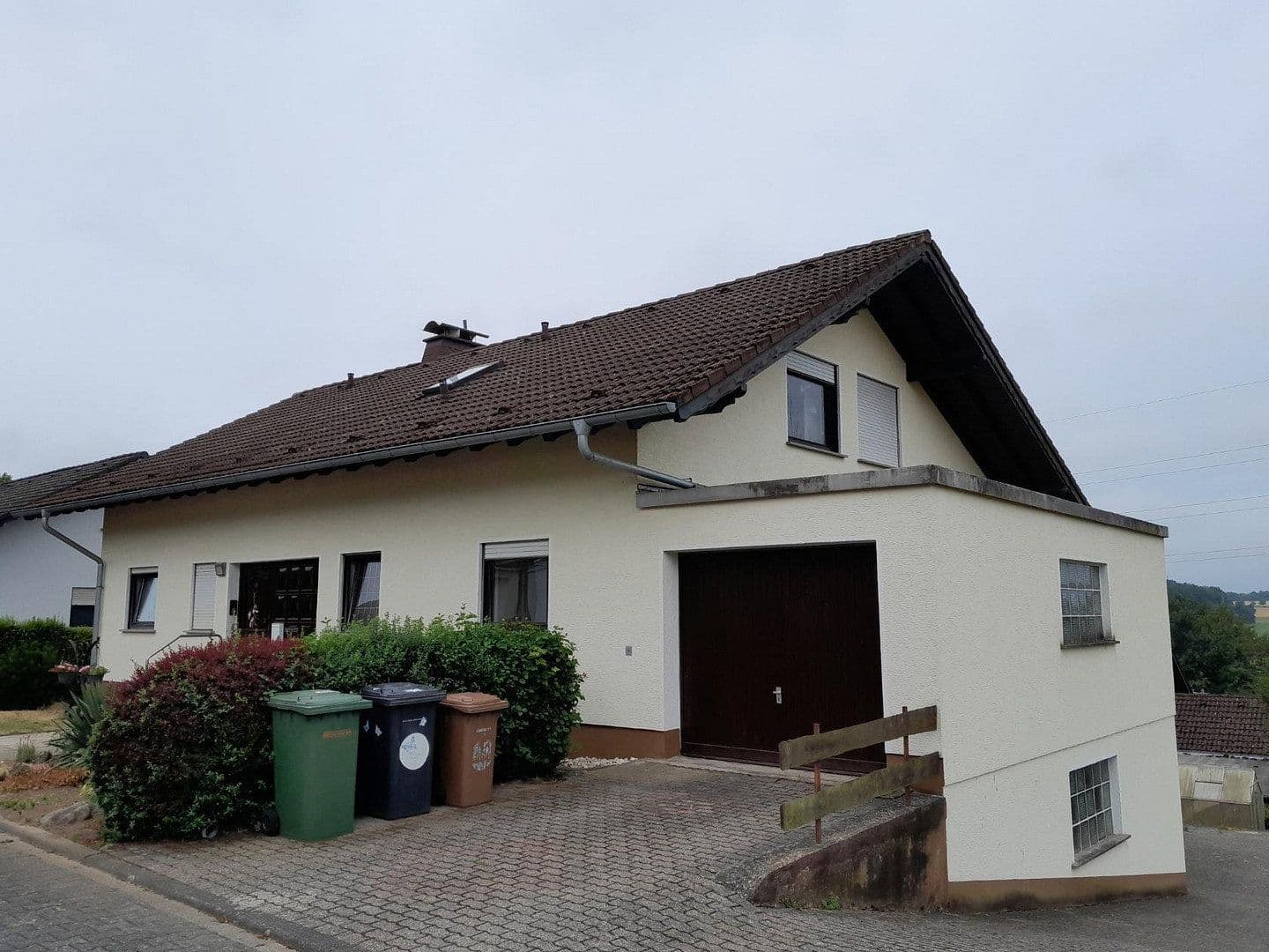 Predaj domu 240 m², pozemok 667 m², Bodener Weg 51, Ruppach-Goldhausen, Porýnie-Falcko Predaj domu 240 m², pozemok 667 m², Bodener Weg 51, Ruppach-Goldhausen, Porýnie-Falcko